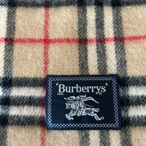 ❤️Vintage Burberry Novacheck Scarf❤️ - Picture 3 of 4